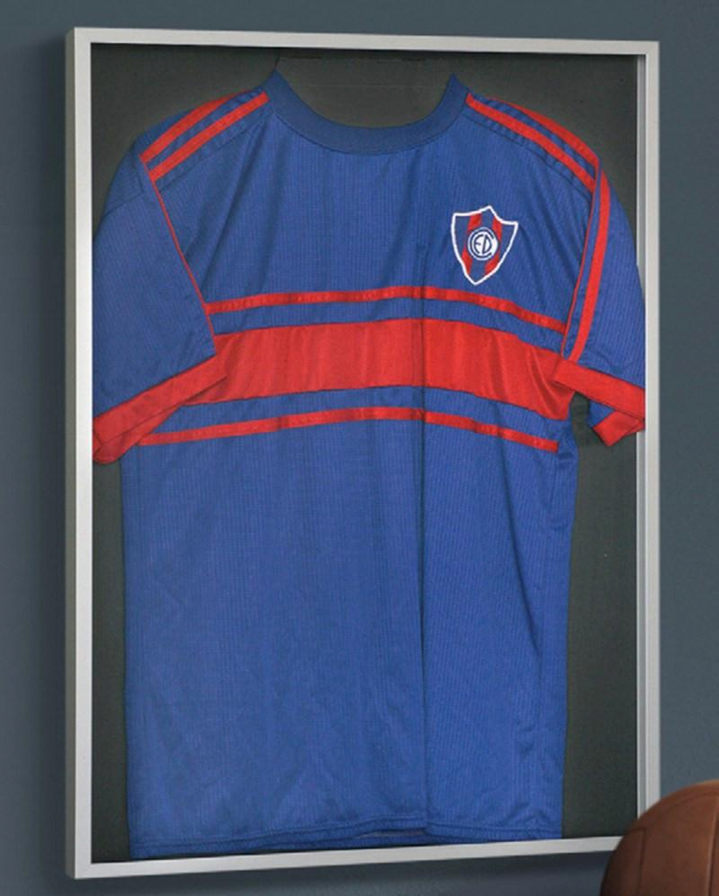 Nielsen wissellijst frame voor het inlijsten van uw voetbal shirt of andere objecten - alternatieve afbeelding