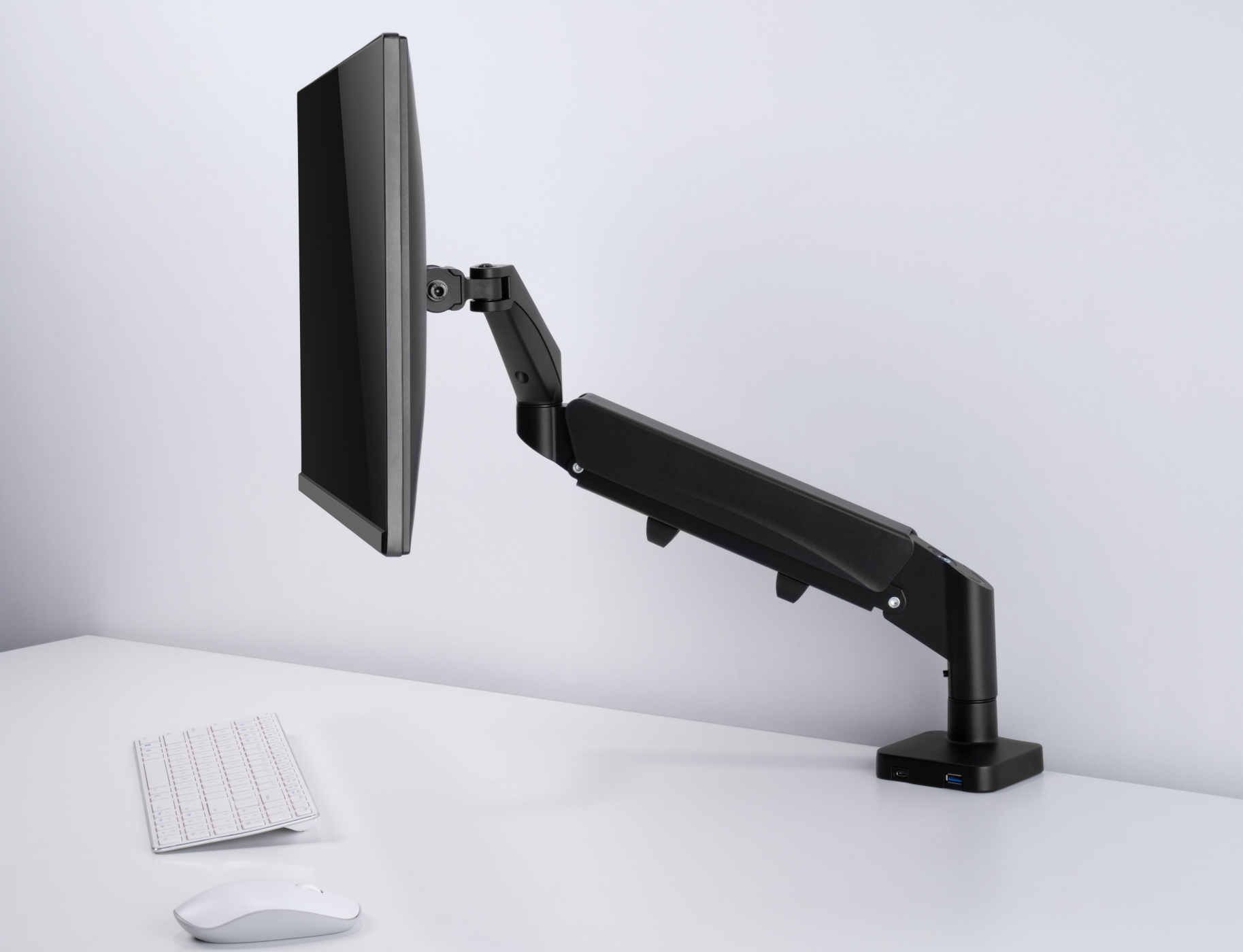 Monitorbeugel gasveer - monitorarm - usb 3.0 en type c - draaibaar kantelbaar roteerbaar - VDD Stage Monitorbeugel gasveer - monitorarm - usb 3.0 en type c - draaibaar kantelbaar roteerbaar - VDD Stage