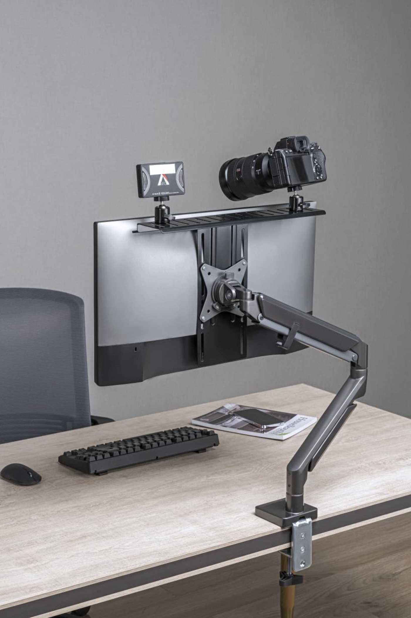 Monitorplank voor live streaming - Verstelbaar monitorplankje - Alles-in-één studio-opstellingsplank - microfoonhouder - VDD Stage Monitorplank voor live streaming - Verstelbaar monitorplankje - Alles-in-één studio-opstellingsplank - microfoonhouder - VDD Stage